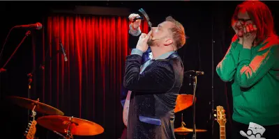 Fabelagtige Falbe – humoristisk trylleshow med magi og underholdning