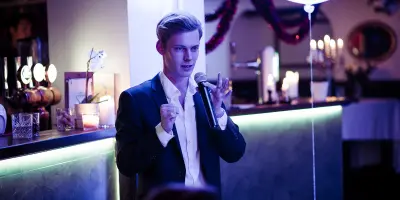 Mads Fencker – Mentalist med tankelæsning og psykologisk underholdning