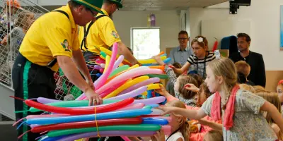 Ballonworkshop – kreativ aktivitet med balloner, grin og fællesskab