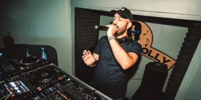 DJ Lazair – DJ til fest med musik, lyd og lys